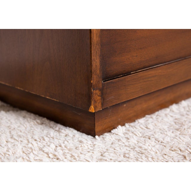 Mid 20th Century Mid 20th Century Broyhill Premier Emphasis Commode/End Tables, A Pair, Attributed For Sale - Image 5 of 10