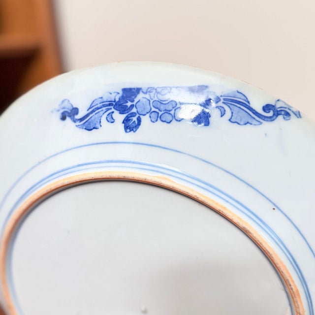 Blue Pair of Antique Japanese Meiji Period Blue & White Porcelain Chargers — Crane & Calligraphy, Scalloped Rim, c.1880–1910 For Sale - Image 8 of 12