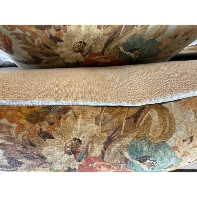 French Provincial Pair of Printed Floral Linen Pillows For Sale - Image 3 of 7