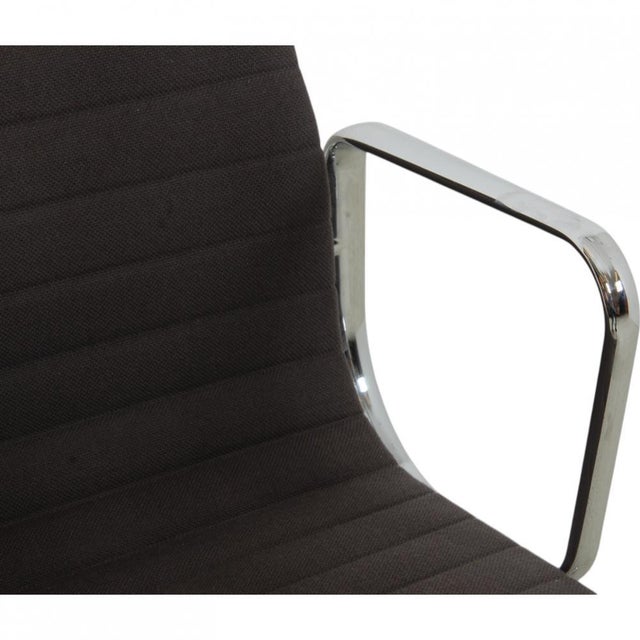 Textile EA-117 Office Chair in Grey Hopsack Fabric by Charles Eames For Sale - Image 7 of 16