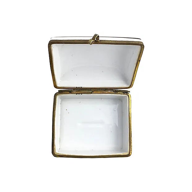 20th Century Japanese Porcelain Trinket Box For Sale - Image 9 of 12