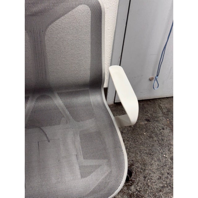 2020s Studio 7.5 for Herman Miller Cosm Office Chair For Sale - Image 5 of 12