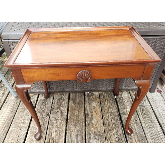 1950s English Mahogany Queen Anne Tray Top Tea Table by Hickory Chair For Sale In Washington DC - Image 6 of 13
