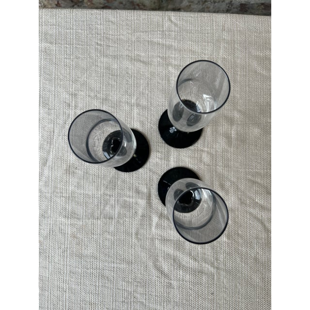 1990s Vintage Luminarc France Champagne Flute Glasses - Set of 3 For Sale - Image 5 of 6
