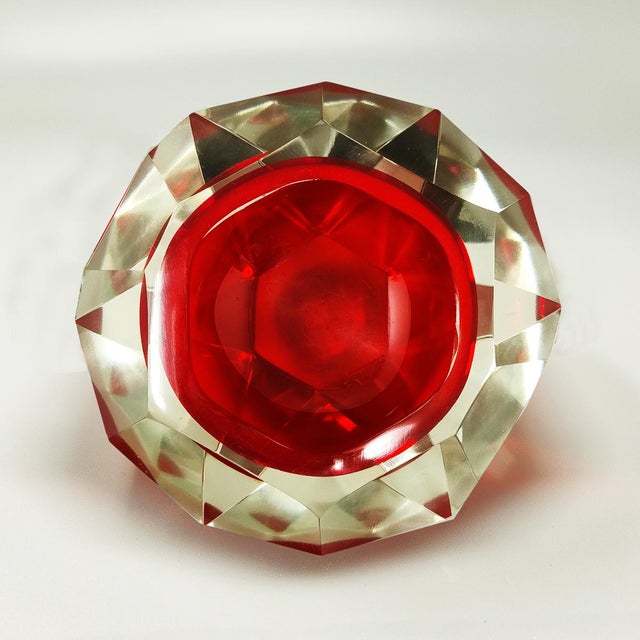Mid-Century Modern Vintage Red and Yellow Ashtray by Flavio Poli for Seguso, 1960s For Sale - Image 3 of 7