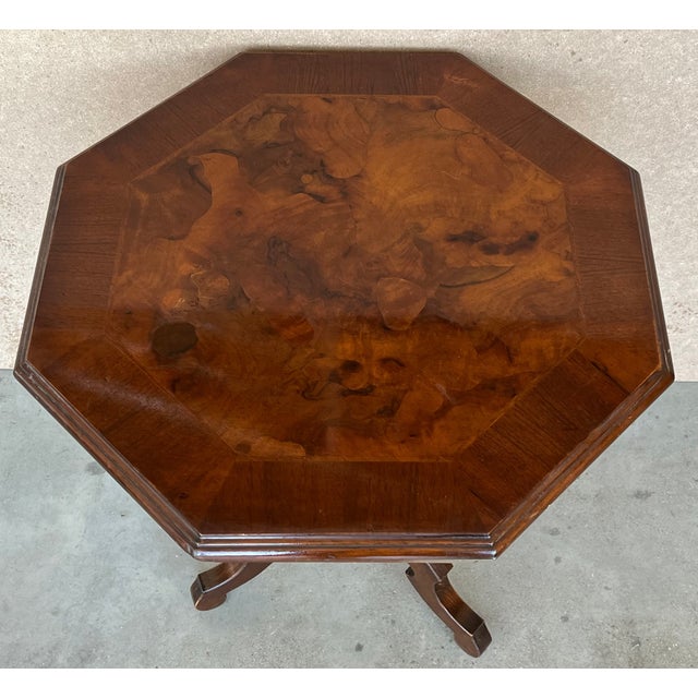 Late 19th Century English Octogonal Pedestal Tea or Side Table, 19th Century For Sale - Image 5 of 8