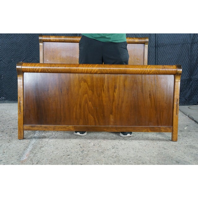 Antique 19th Century Late Victorian Quartersawn Oak Double Full Size Sleigh Bed For Sale - Image 16 of 18