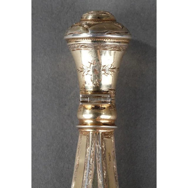 Mid-19th Century Silver Mounted Glass Scent Bottle For Sale - Image 4 of 15