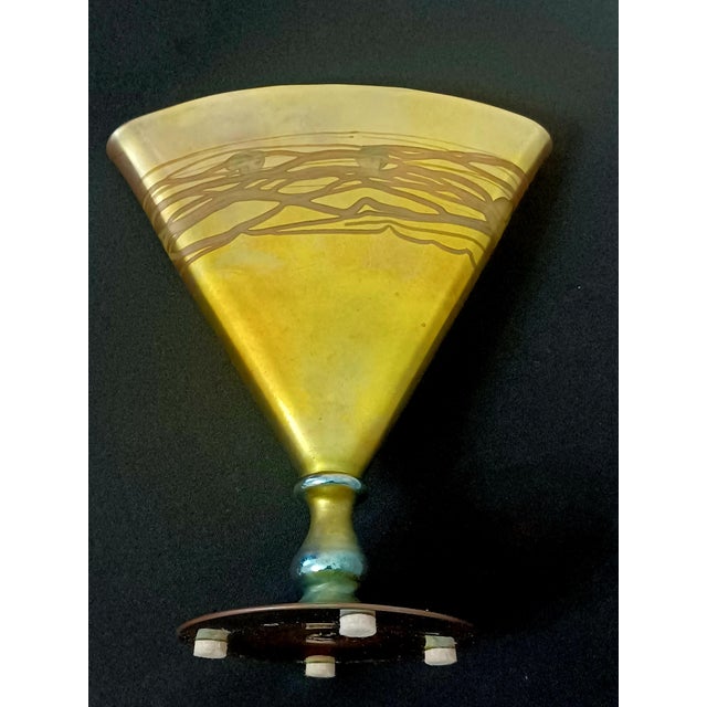 Gold Antique Frederick Carder Steuben Gold Aurene Green Leaf Vine Art Nouveau Fan Vase #6297 For Sale - Image 8 of 12