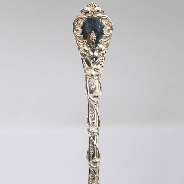 French French Odiot Demidoff .950 Sterling Silver Soup Spoon For Sale - Image 3 of 7
