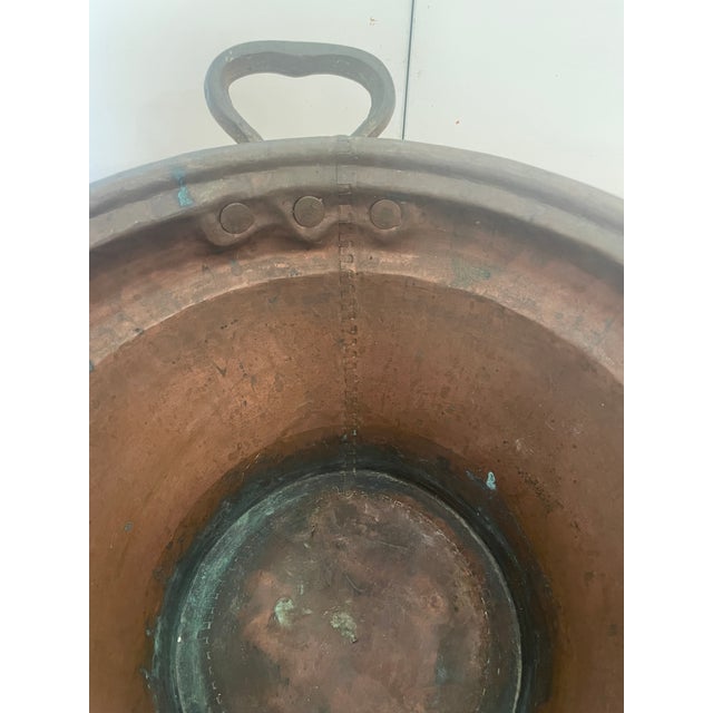 Early 20th Century Antique Primitive Copper Basin Bucket Dovetail Cramp Seam For Sale - Image 5 of 10