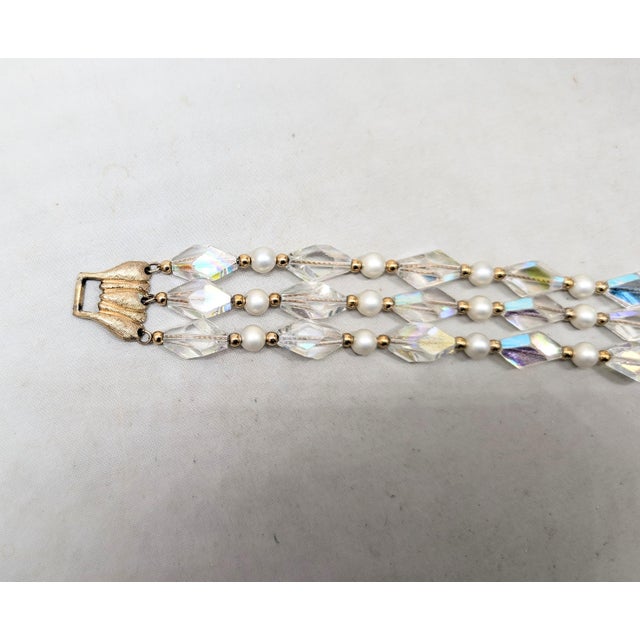 1960s Vintage 1960s Signed Napier 3-Strand Faux-Pearl & Aurora Borealis Beaded Bracelet For Sale - Image 5 of 7
