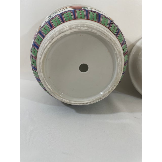 Mid 20th Century Porcelain Famille Rose Cachepot Planter With Drain Plate For Sale - Image 12 of 17