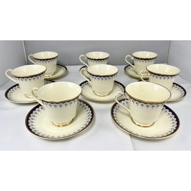 1981 Minton Neoclassical Style "Consort" Dinner Service - 52 pcs For Sale In New York - Image 6 of 18
