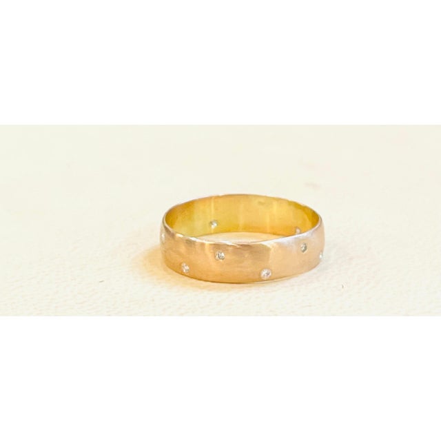 12 Flush Set Bezel Diamond Eternity Wedding Band in 14 Karat Yellow Gold For Sale - Image 16 of 18