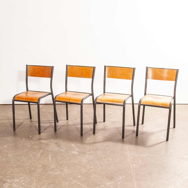 French Stacking Dining Chairs from Mullca, 1960s, Set of 6 For Sale - Image 3 of 13