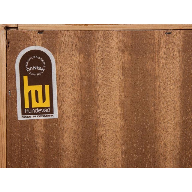 Mid-Century Danish Bookshelf in Teak from Hundevad, 1960s For Sale - Image 10 of 11