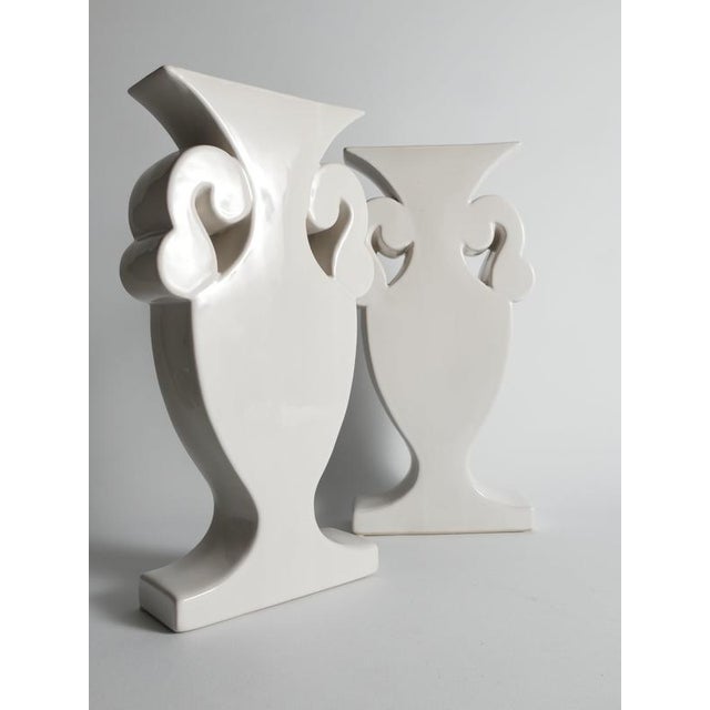 1980s Vintage Flattened White Ceramic Urn Vases, 1980s, Set of 2 For Sale - Image 5 of 14