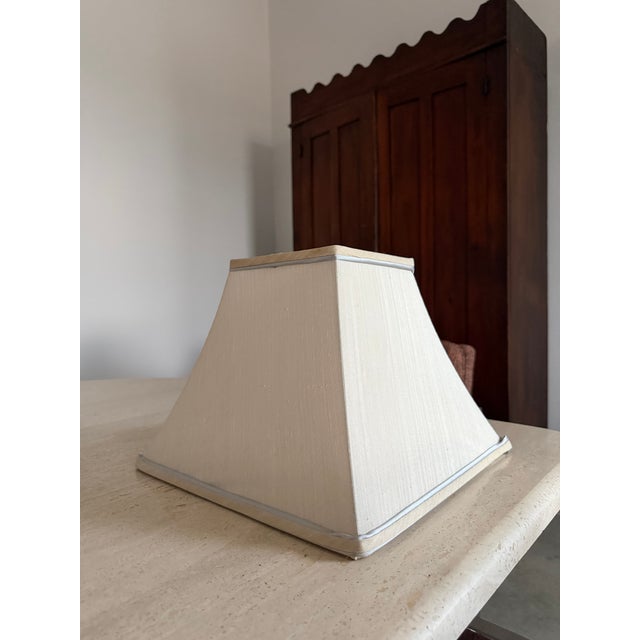 Stiffel 1960s Silk Tapered Sloped Square Transitional Traditional Lamp Shade For Sale - Image 14 of 18