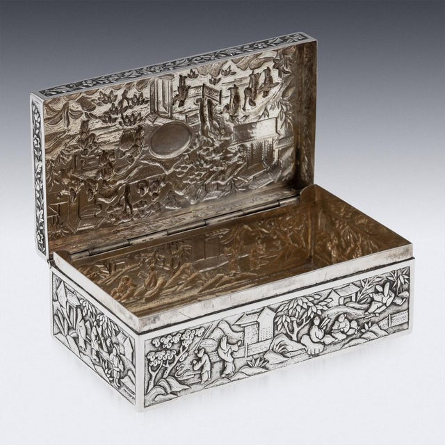 Silver 19th Century Chinese Solid Silver Aristocratic Processions Scene Box, 1870 For Sale - Image 8 of 18