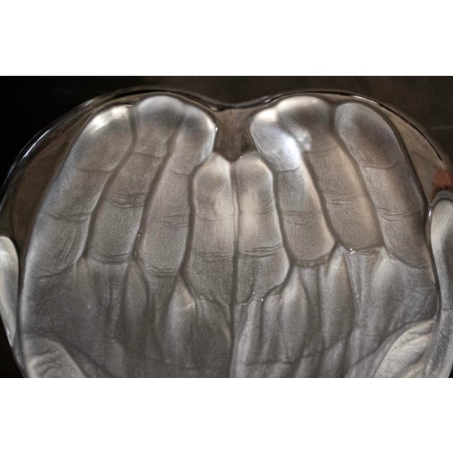Crystal Sculpture of Heart Supported by Hands by Tony Morgan for Daum, 1970s For Sale - Image 3 of 5