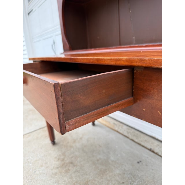 Early 19th Century Colonial Farmhouse Hutch – Antique Pennsylvania Sheraton-Style Cabinet For Sale - Image 11 of 14