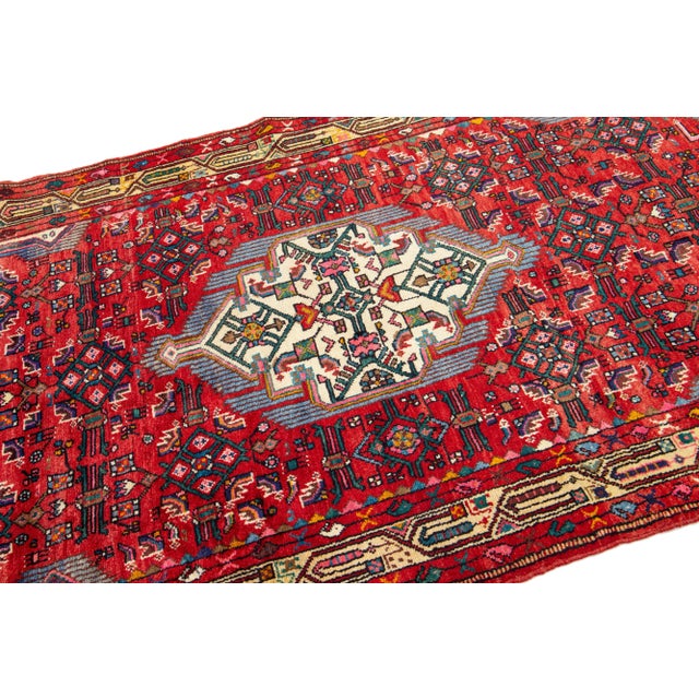1960s 1960s Persian Hamadan Wool Rug With Medallion Motif in Red For Sale - Image 4 of 7