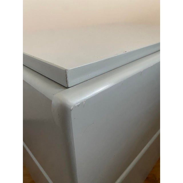 Wood 1980s Lane Post Modern Lacquer and Brass Nighstand Side Table For Sale - Image 7 of 10