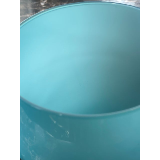 1960s Glass Vase in Two-Tones of Blue For Sale - Image 5 of 5