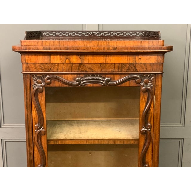 Victorian Rosewood Bookcase from James Winter, 1850s For Sale - Image 9 of 18