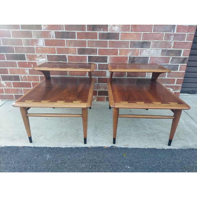 Altavista Lane 1960s Pair of Mid Century Modern Lane Acclaim Two Tiered Side / End Lamp Tables. For Sale - Image 4 of 10