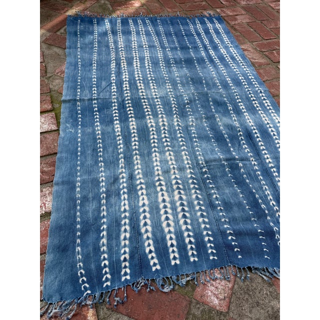 Vintage African Faded Indigo Denim Shibori Mudcloth 58”l X 39”w Textile | No.157 For Sale - Image 4 of 6