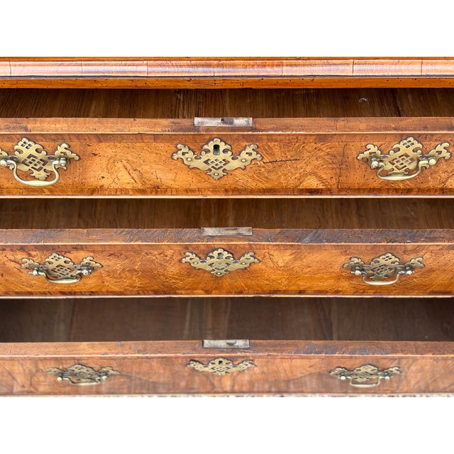 Mid 18th Century Antique George II Walnut Chest of Drawers, 1740 For Sale - Image 5 of 14