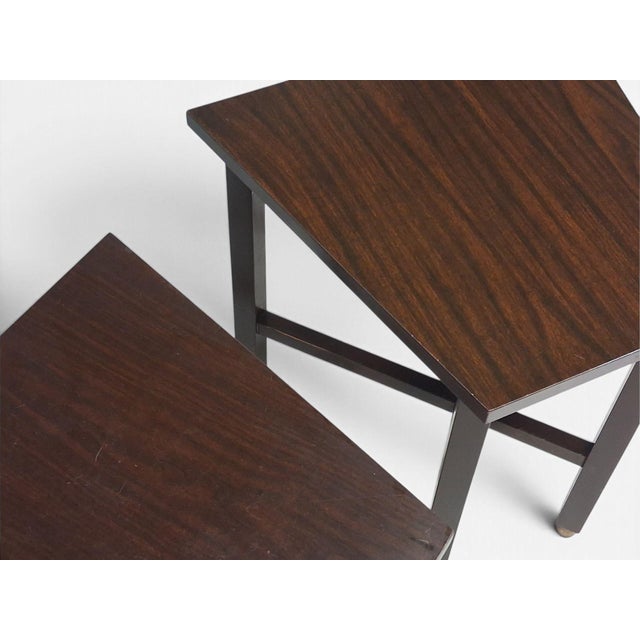 Brown Edward Wormley, Wedge Side Tables, Mahogany, Brass, Usa, 1955 For Sale - Image 8 of 13