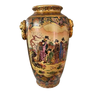 Late 20th Century Japanese Royal Satsuma Chinoiserie Pagoda Foo Dog Decorative Vase
