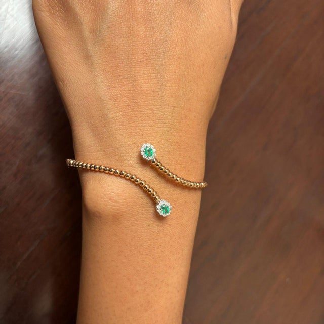 Early 21st Century Natural emerald 0.31cts & diamond 0.22 bracelet in 18k gold For Sale - Image 5 of 18