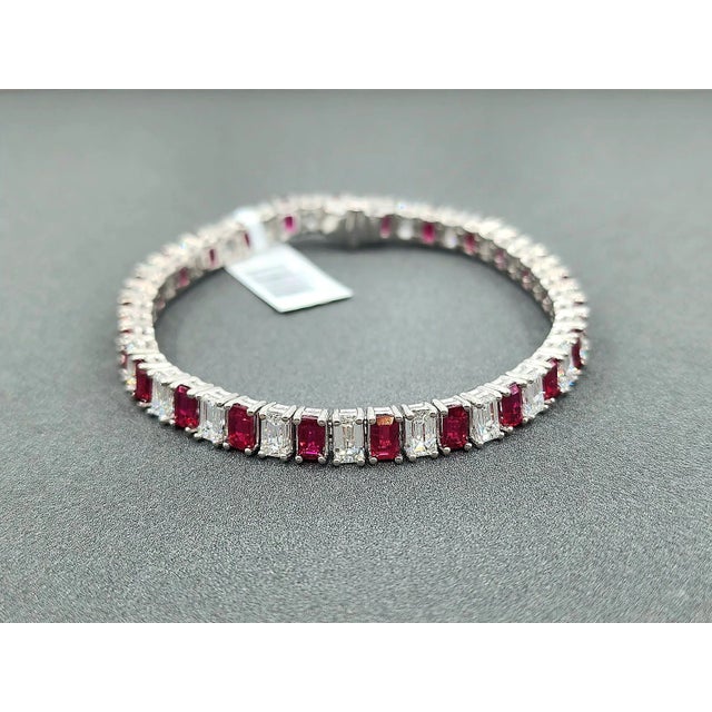 17.29 Ct Gia Certified Ruby & Emerald Cut Diamond Bracelet For Sale - Image 4 of 6