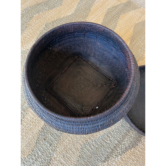 Late 20th Century Vintage Hand Woven Rattan and Bamboo Storage Box With Lizard Motif For Sale - Image 5 of 8