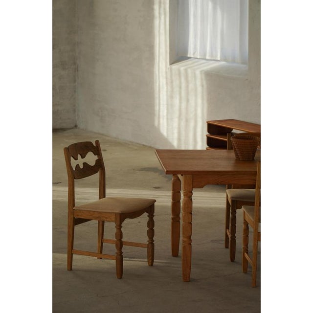 Vintage Razorblade Dining Chairs in Oak and Hessian by Henning Kjærnulf, 1960s, Set of 6 For Sale - Image 16 of 18