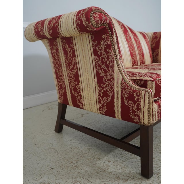 1960s Kittinger Colonial Williamsburg Wa - 1055 Mahogany Camelback Sofa Loveseat For Sale - Image 5 of 18