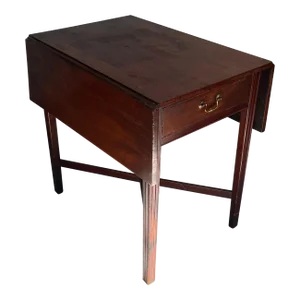 Antique 18th Century American Chippendale Mahogany Pembroke Table