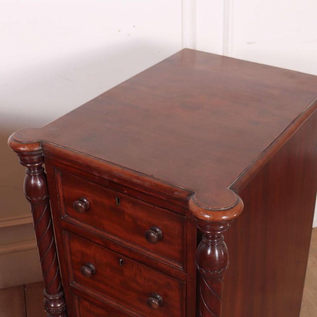 Wood English Mahogany Bedside Tables, Set of 2 For Sale - Image 7 of 8