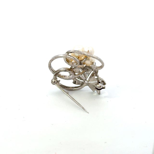 1990s 1990s Mikimoto Akoya Pearl Brooch Sterling Silver 6 mm 5.24 Grams Estate For Sale - Image 5 of 8