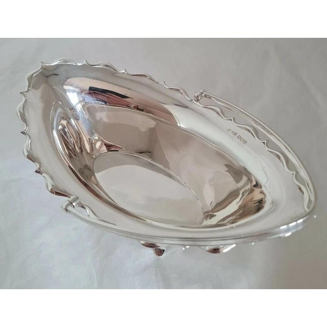 Sterling Silver Swing-Handle Basket from Joseph Rodgers & Sons, 1919 For Sale - Image 4 of 11