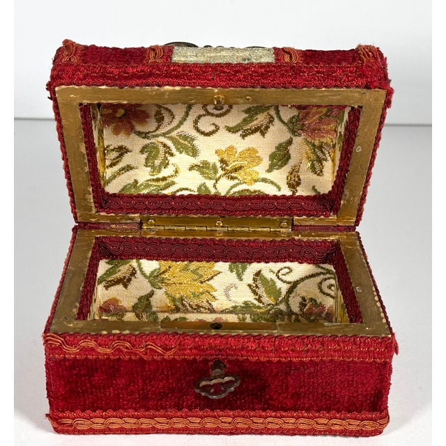 Victorian Antique Velvet Jewelry, Trinket or Sewing Box For Sale - Image 3 of 18