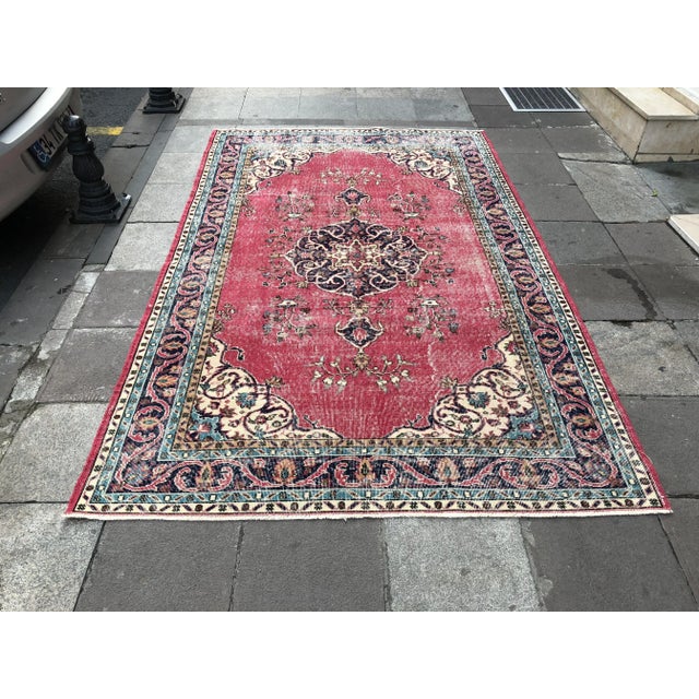1960s Vintage Turkish Oushak Hand-Knotted Rug - 5′10″ × 9′3″ For Sale - Image 10 of 10