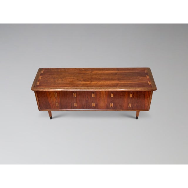 Mid-Century Modern Vintage Lane Acclaim Walnut Cedar Blanket Chest For Sale - Image 3 of 18