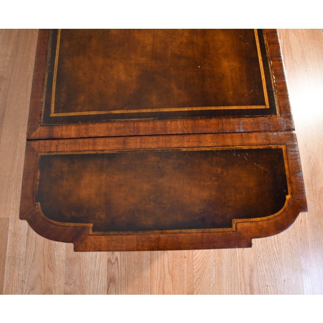 1930s Weiman English Regency Flame Mahogany Inlay Leather Top Drop Leaf Coffee Table For Sale - Image 16 of 18