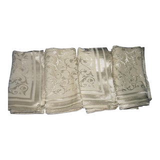 Vintage Floral Damask Napkins - Set of 4 For Sale