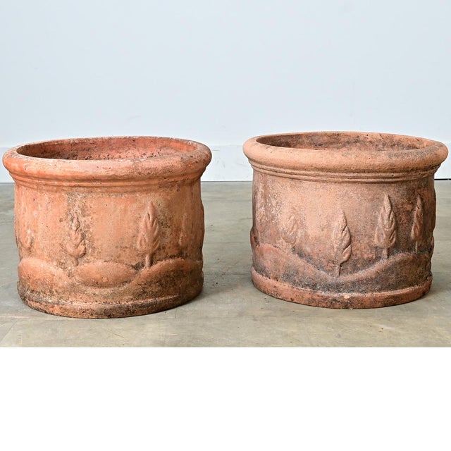 English Pair of 19th Century Terracotta Decorated Planters For Sale In Baton Rouge - Image 6 of 9